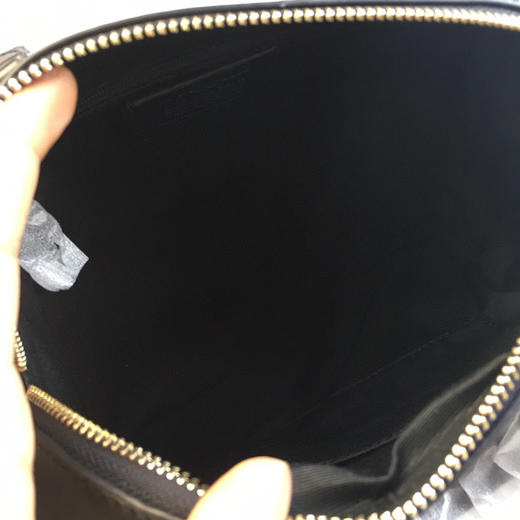 春季特惠💰450 coach蔻驰F58312 新款波士顿系列 枕头包 商品图6