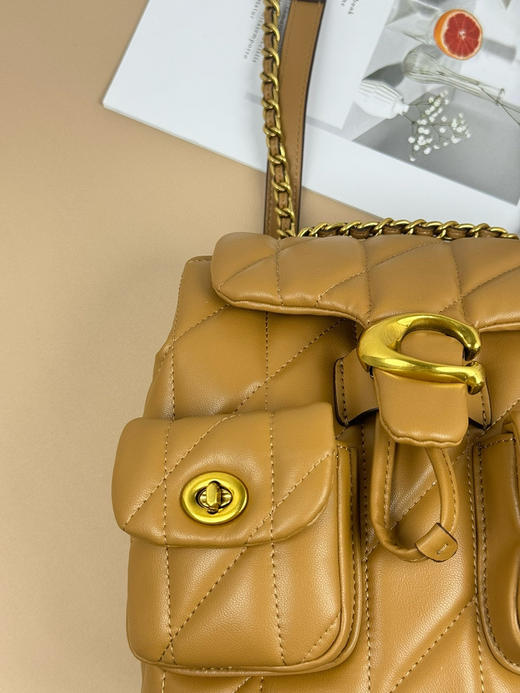 春季特惠💰560 Coach/蔻驰新款 双肩包CU076 CU077經典Tabby系列的小背包 商品图5