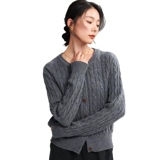 【高货sh】全新升级【铂金会员238/天猫319/差价81】(21200) 洛诗琳针织粗棒针宽松时尚毛衣慵懒风绞花圣诞红开衫上衣 商品图4