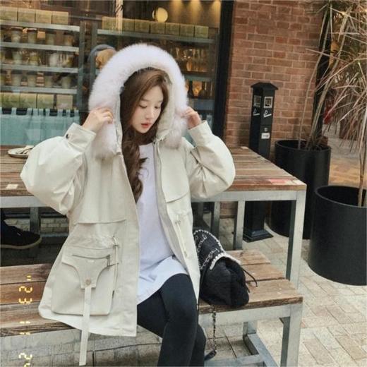 【Vogue Feminity 大毛领加厚派克服】连帽毛领设计 既可拆卸也可以御寒保暖 腰部抽绳设计 遮肉显瘦 商品图4