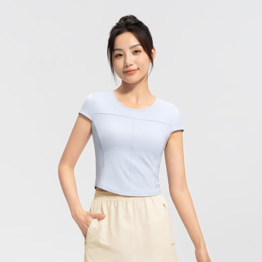 4楼MOLYVIVI立体分割短袖T 款货号：MLCT25048 吊牌价128 折后70 商品图1