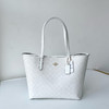 春季特惠💰450 蔻驰City托特包购物袋5696 吸扣设计新款女士托特包/手提/单肩 经典老花包身设计 商品缩略图1