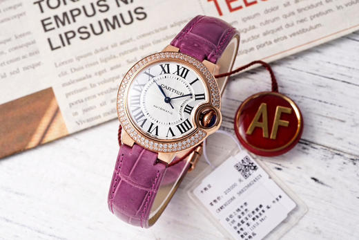 AF蜕变归来——卡地亚33mm蓝气球系列腕表
延续以往优异的产品质量更换全新包装和全新防伪标，让高品质更有识别性➕搭配正品一致的定制版CAL076一体瑞士机芯，正品original原版开模的copy❕ 商品图14