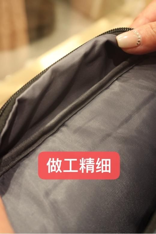 👏线下高端门店1300➕【吉普·JEEP】城市轻旅双肩包🌸，美式复古，时尚小众 某东在售198 特价秒杀仅售59 ✅大容量，多隔层设计轻松收纳  商品图1