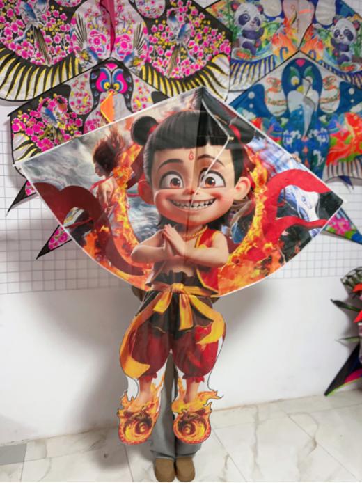 ❤️现货发！【非吒不可 一飞冲天】太火爆了💰36.8 💥经典哪吒超大号风筝1.8m高品质还原打造大风筝！！🌟实物比人还高大！有风就能飞！☄️ 商品图1