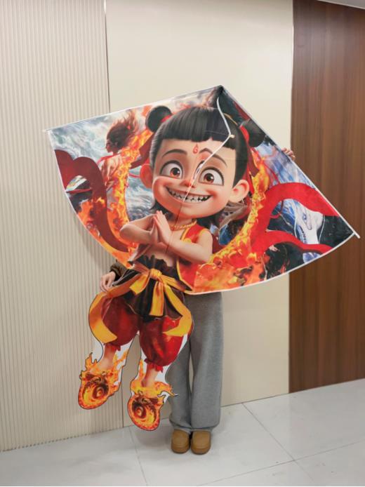 ❤️现货发！【非吒不可 一飞冲天】太火爆了💰36.8 💥经典哪吒超大号风筝1.8m高品质还原打造大风筝！！🌟实物比人还高大！有风就能飞！☄️ 商品图2