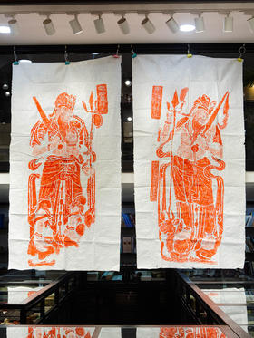 安阳灵泉寺迦毗罗与那罗延神王巨幅拓片（一套两张）