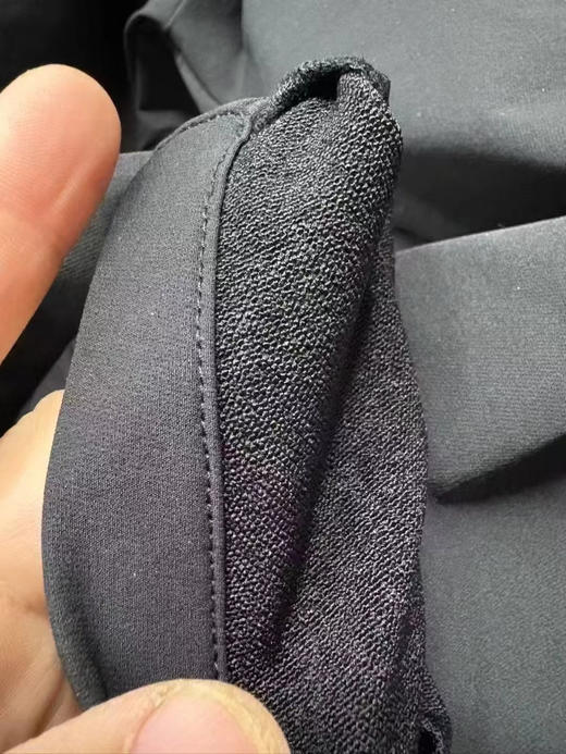 正品迪桑特RUNNING系列跑步运动休闲男士梭织运动长裤 
 非加绒 春款 可单穿  适合人群广泛 
 梭织面料 不易变形  耐穿  版型好  体制内标配 
 尺码 M- XXL 商品图4