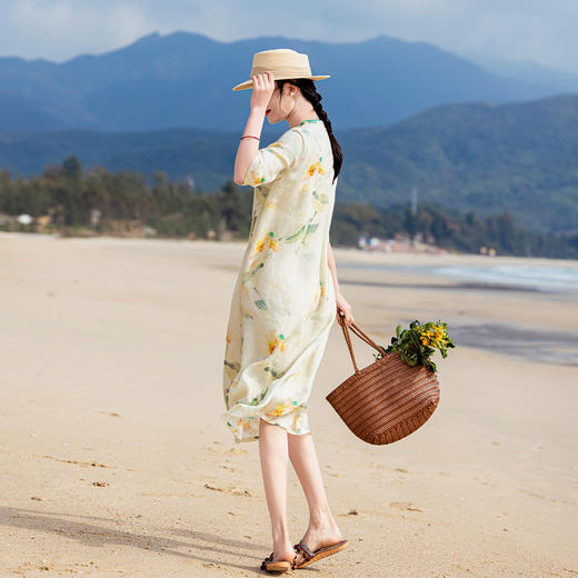 HM-S489春季高端苎麻印花改良旗袍裙文艺彩绘中式斜襟立领盘扣连衣裙 商品图3