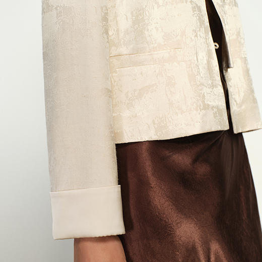 NEELLY纳俪商场同款春季新款新中式提花短款外套女知性气质上衣N25023C01105 商品图2