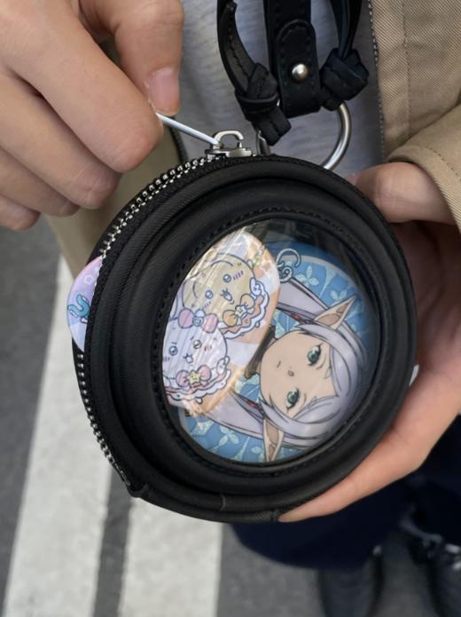 CryingCenter 黑色圆形透明斜挎吧唧包 哭喊中心 商品图1