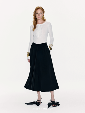 【梦中芭蕾】蕾丝飘逸装饰轻薄针织长袖上衣