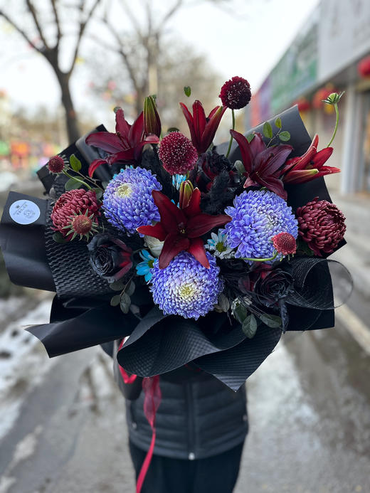 混搭牡丹菊，黑骑士玫瑰，插花泥花束 商品图0