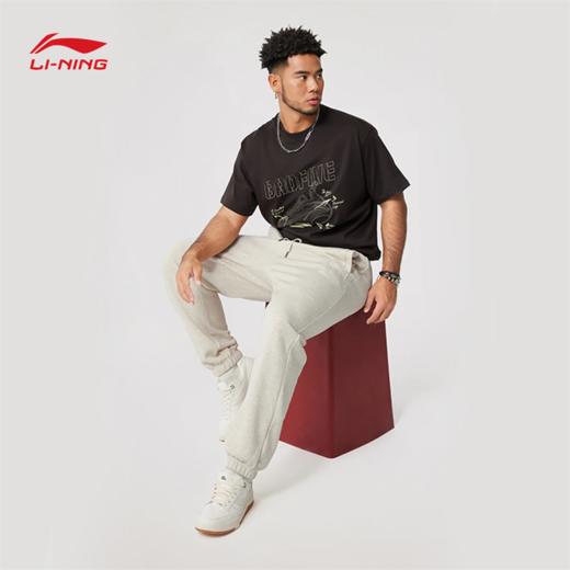 【抄底！299任选2件】李宁男子卫裤2025春季新款反伍系列束脚宽松运动长裤AKLV013 商品图4