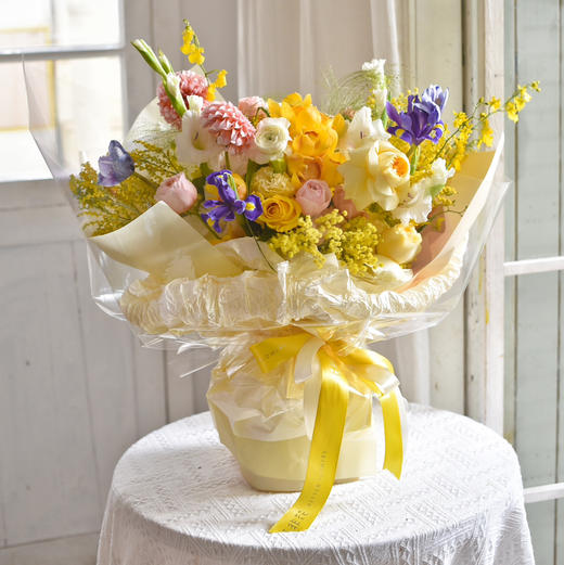 《和煦春风》大花蕙兰暖色系大花束 商品图2