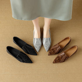 【预售5天】春秋季新款高级感乐福鞋女平底舒适尖头豹纹丝绸羊皮浅口单鞋女DB&M6191