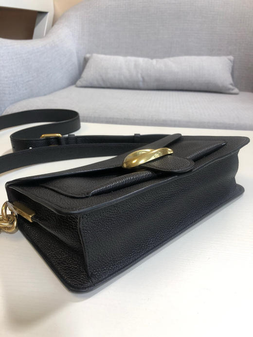 春季特惠💰500 蔻驰73995酒神款黑色。抛光鹅卵石纹皮革Tabby 26号单肩包 商品图8