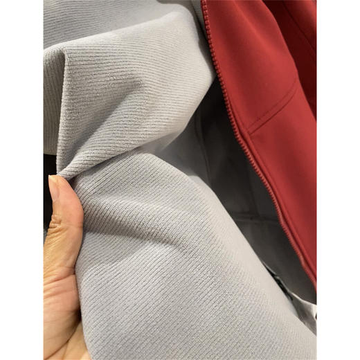 户外冲锋衣！2025新款五防抗撕裂火山岩暖绒锁温情侣款冲锋衣！ 商品图4