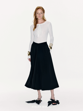 【周末美术馆】捏褶设计大摆A字伞裙