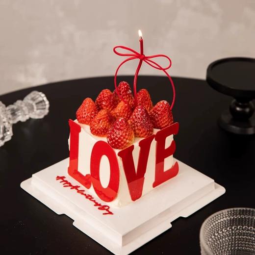 【214情人节】情侣纪念LOVE草莓方形蛋糕 商品图0
