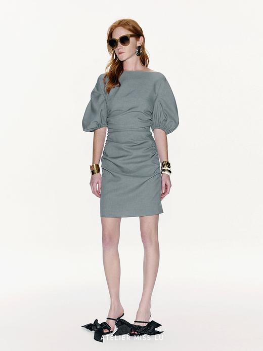 【奥菲利亚】褶皱设计一字领微露背廓形袖连衣裙 商品图2