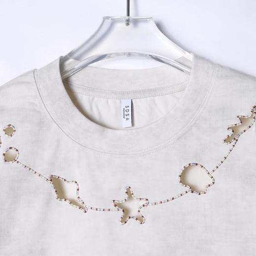 T2246春夏新款时尚个性扎染撞色刺绣镂空圆领短袖T恤百搭情侣套头上衣 商品图2