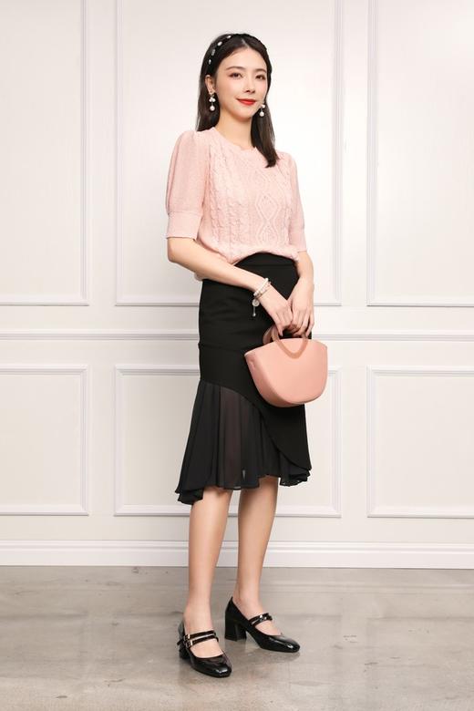 Le Malene 圆领粉色钩花针织上衣 11712 商品图1