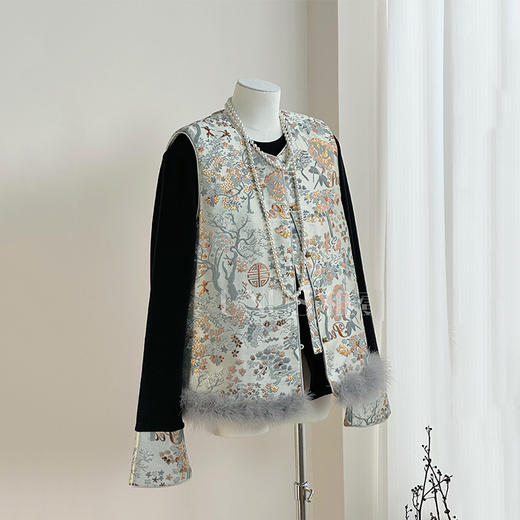 【非遗宋锦马甲/打底衫】宋锦提花工艺 拼接水貂毛 内里夹棉 保暖又显贵气 鸵鸟毛点缀 国风新贵气 商品图5