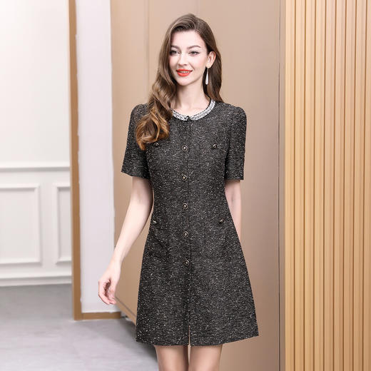 DNO-5BA1118春夏新款高端精致短袖连衣裙法式优雅气质小香风珍珠圆领裙女 商品图0