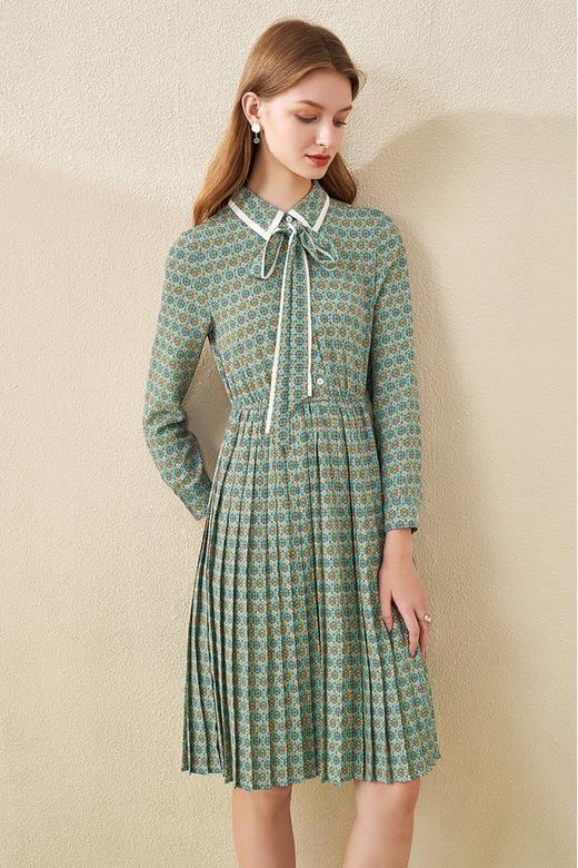 SENTUBILA尚都比拉 飘逸绑带压褶碎花连衣裙 11631 商品图4