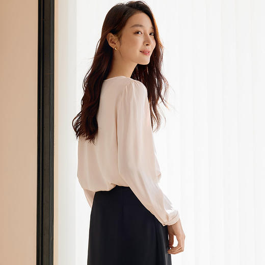 玳莎翻折领真丝衬衫女2025年春款新品宽松显瘦泡泡袖弹力双乔上衣  FA31305 商品图2