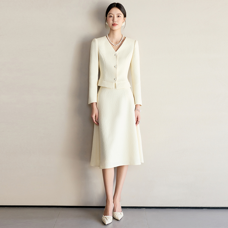 IWY/米色西装套装女高级感美容院接待职业套裙秋冬通勤商务裙工作服25CS708
