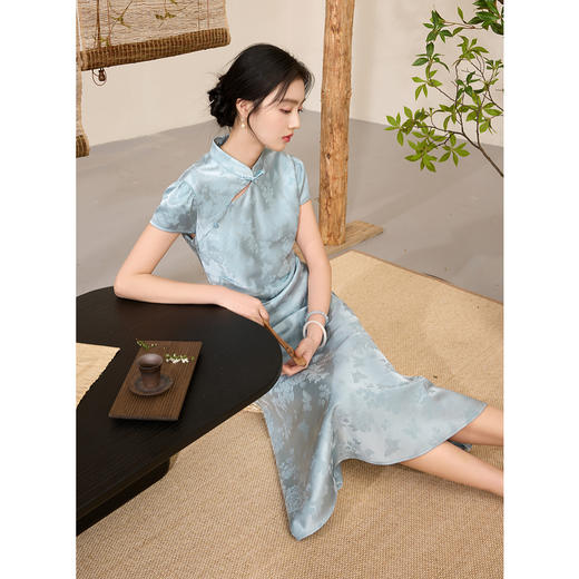 三彩【云兰序梦】2025春季新款新中式旗袍连衣裙缎面提花鱼尾长裙C 商品图1