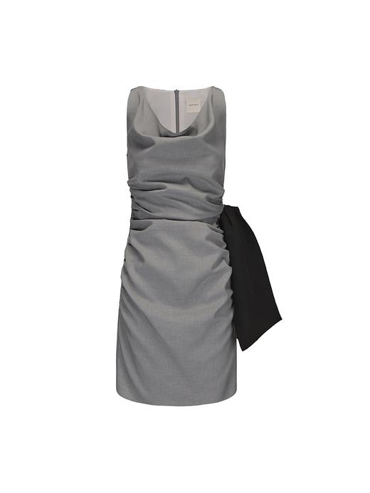 【律政佳人】褶皱设计立体造型飘片无袖连衣裙 商品图4