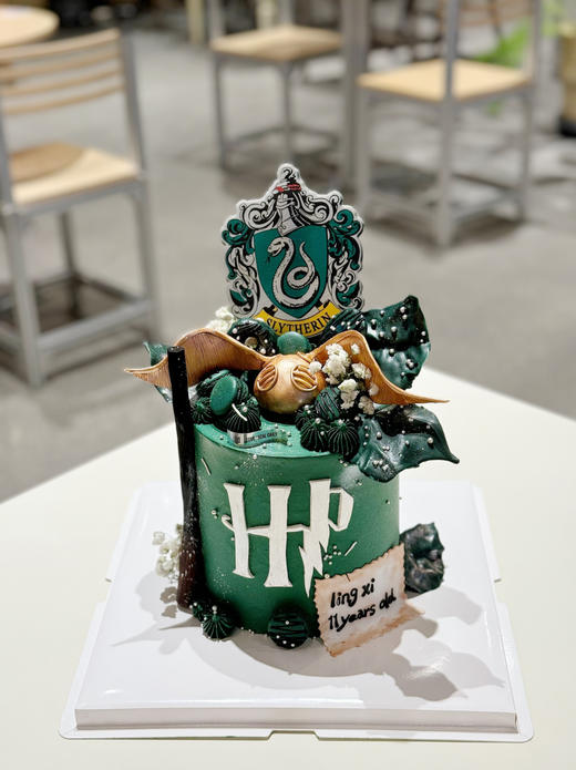 哈利波特-格兰芬多学院·奶油霜翻糖蛋糕（款式复杂，提前两天预定） 商品图3