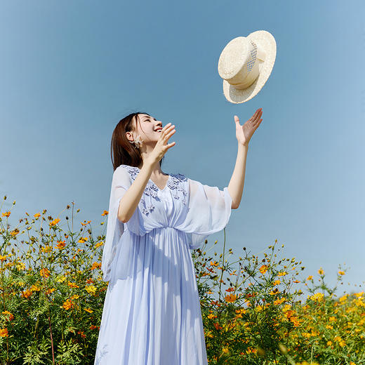 【林栖设计小店】真丝连衣裙手钩花优雅提花显瘦2025春季新品花仙子长裙女1951087 商品图3