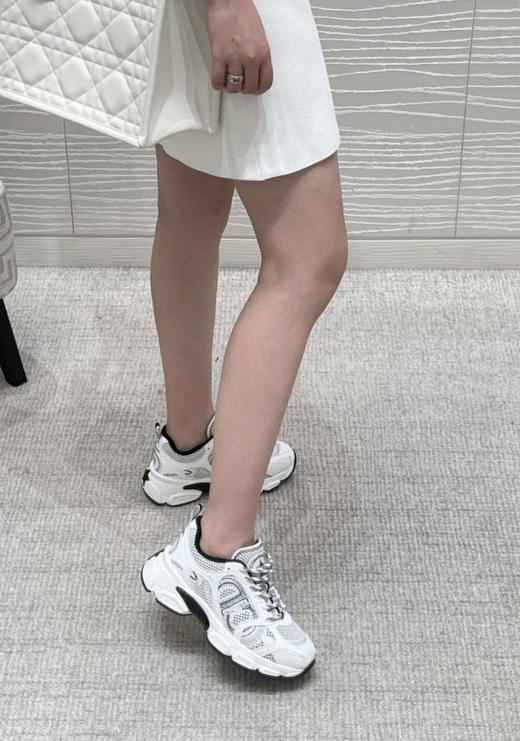 213-3雕 免带品 复古时髦 超轻厚底 chrono休闲鞋 白色/银色 商品图0