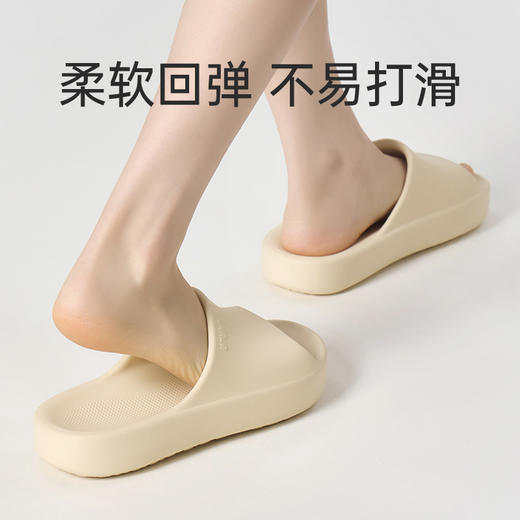 【2025新款】优调 冰砖凉拖UXT1356  踏面防滑颗粒，贴合脚掌不易打滑；又软又弹，久穿不易累脚；帮面加高设计，不压脚背，耐磨防滑软弹舒适； 商品图8