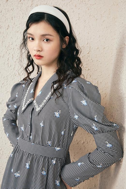 PEACEBIRD太平鸟 泡泡袖黑白格纹印花连衣裙 11626 商品图3