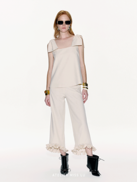 【萌耳闪闪】造型蝴蝶结设计A字上衣