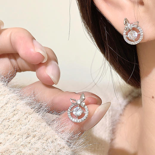 卡蒂罗/KADER 兔兔蝴蝶结耳钉 童话梦境系列 魔法苹果造型萌兔耳朵甜美可爱蝴蝶结设计纯银耳饰 闺蜜款 商品图2