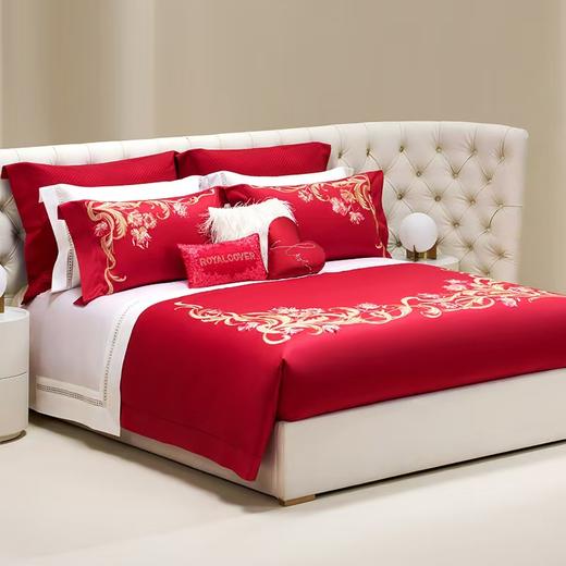 【春上新】10楼罗卡芙ROYALCOVER100支全棉绣花欧式婚庆 红色四件套 贝拉之恋-红240* 240cm吊牌价8980元 活动价4980元 商品图1