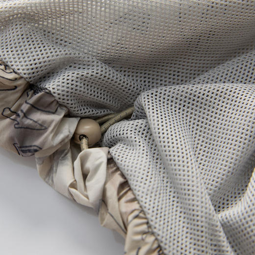 谜底连帽花色短外套2025春新品原创主题涂鸦感印花长袖251MW0137 商品图3