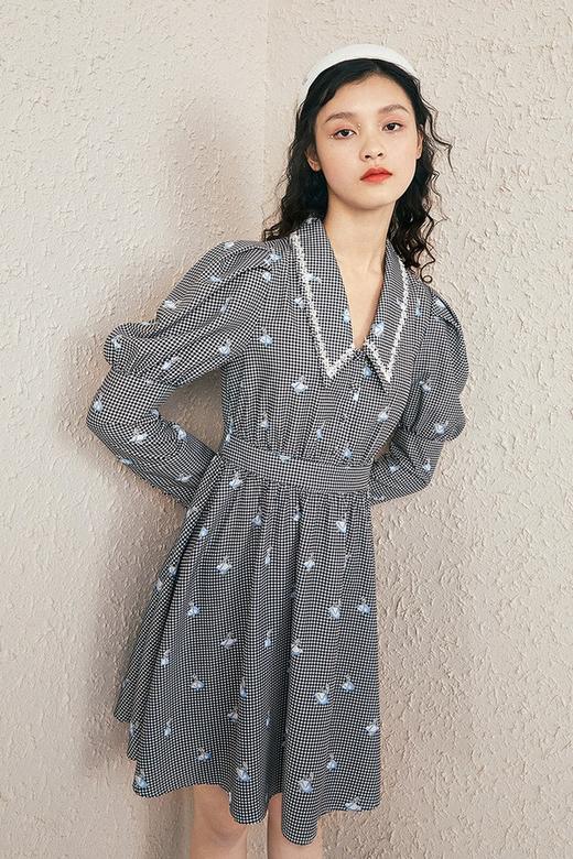 PEACEBIRD太平鸟 泡泡袖黑白格纹印花连衣裙 11626 商品图1