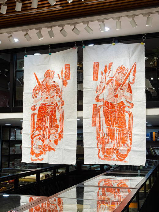 安阳灵泉寺迦毗罗与那罗延神王巨幅拓片（一套两张） 商品图1