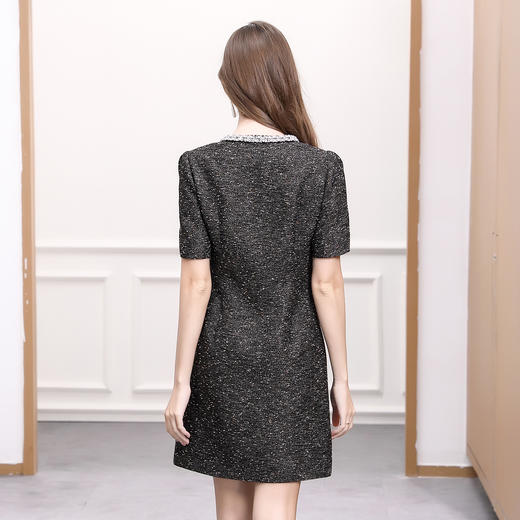 DNO-5BA1118春夏新款高端精致短袖连衣裙法式优雅气质小香风珍珠圆领裙女 商品图3