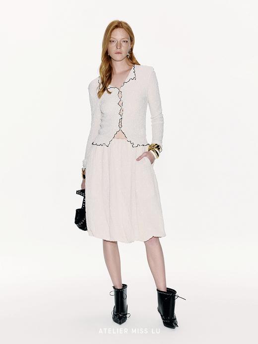 【呼吸泡芙】泡泡肌理撞色纽纽花边设计上衣 商品图0