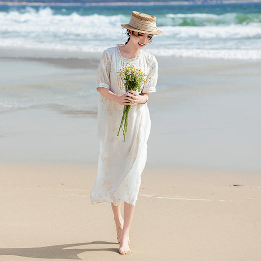 HM-S496新中式盘扣洋气改良连衣裙 春新款苎麻花朵刺绣A字长裙圆领木耳边 商品图3