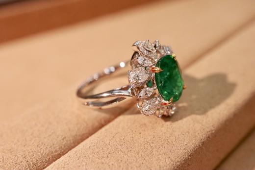 2.42ct刻面祖母绿戒指 商品图2