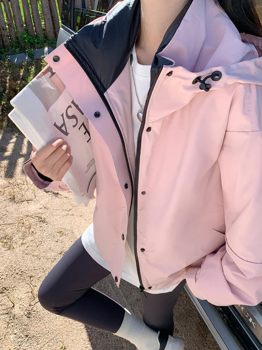 <曾小咸推荐>新品现货秒杀！卖完下架不再补 ！微信粉丝打折价！！白鸭绒保暖连帽羽绒服 日常629.99/件 立减270 秒杀359.99/件！！ 商品图6